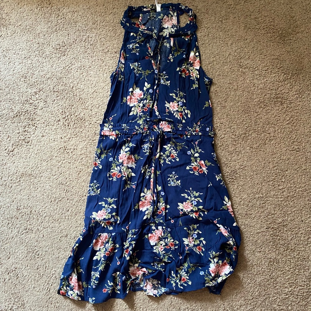 Never been worn xhiliration navy flowers halter dress with slit in Chest